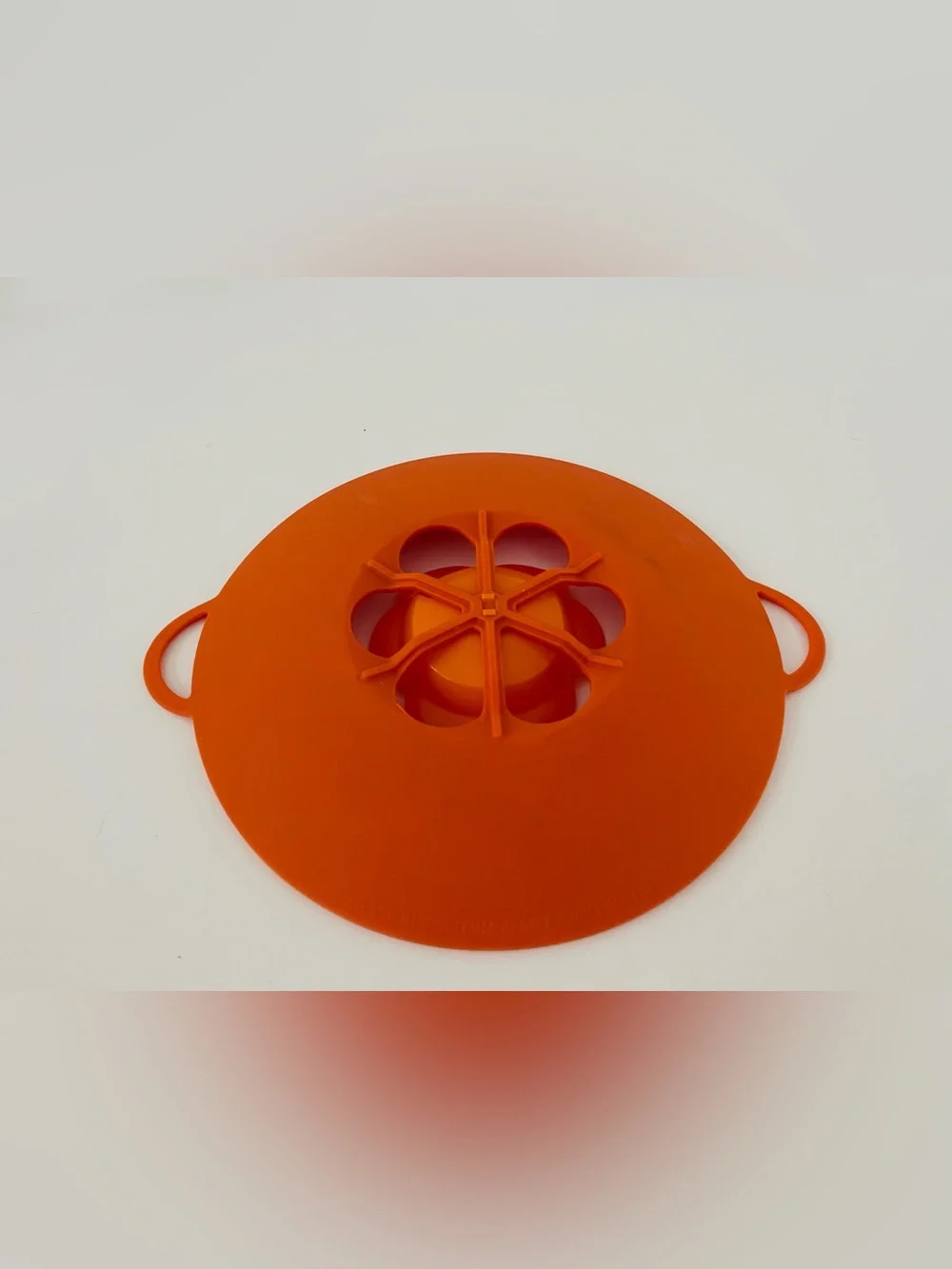 Modern New Orange Pasta Strainer & Red Clip Drain Pot Strainer.